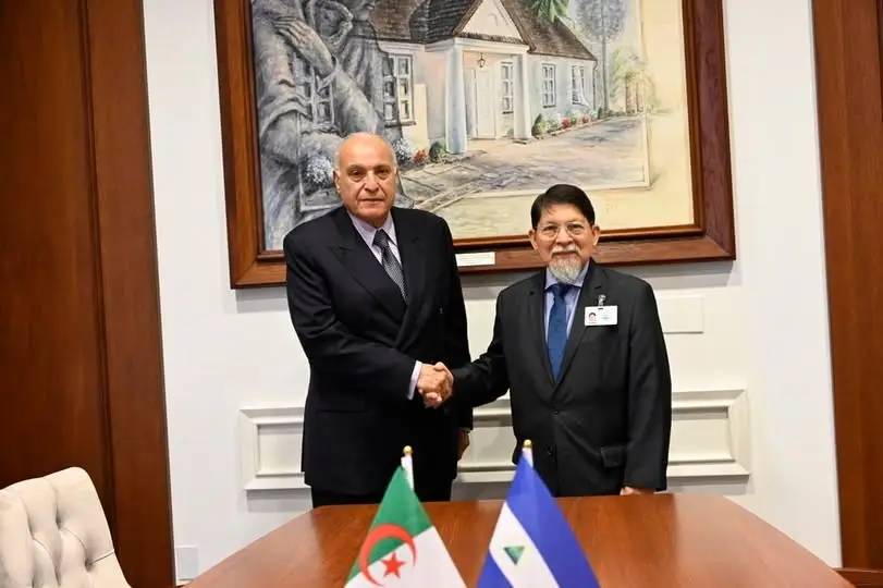 El Sr. Attaf tuvo entrevistas bilaterales con su homólogo nicaragüense