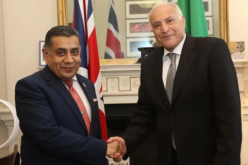 El Sr. Ataf conversa en Londres con el Ministro de Estado de Relaciones Exteriores británico